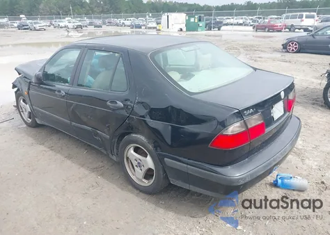 1999 Saab 9-5 z USA, uszkodzony, nr VIN YS3ED48E5X3003737